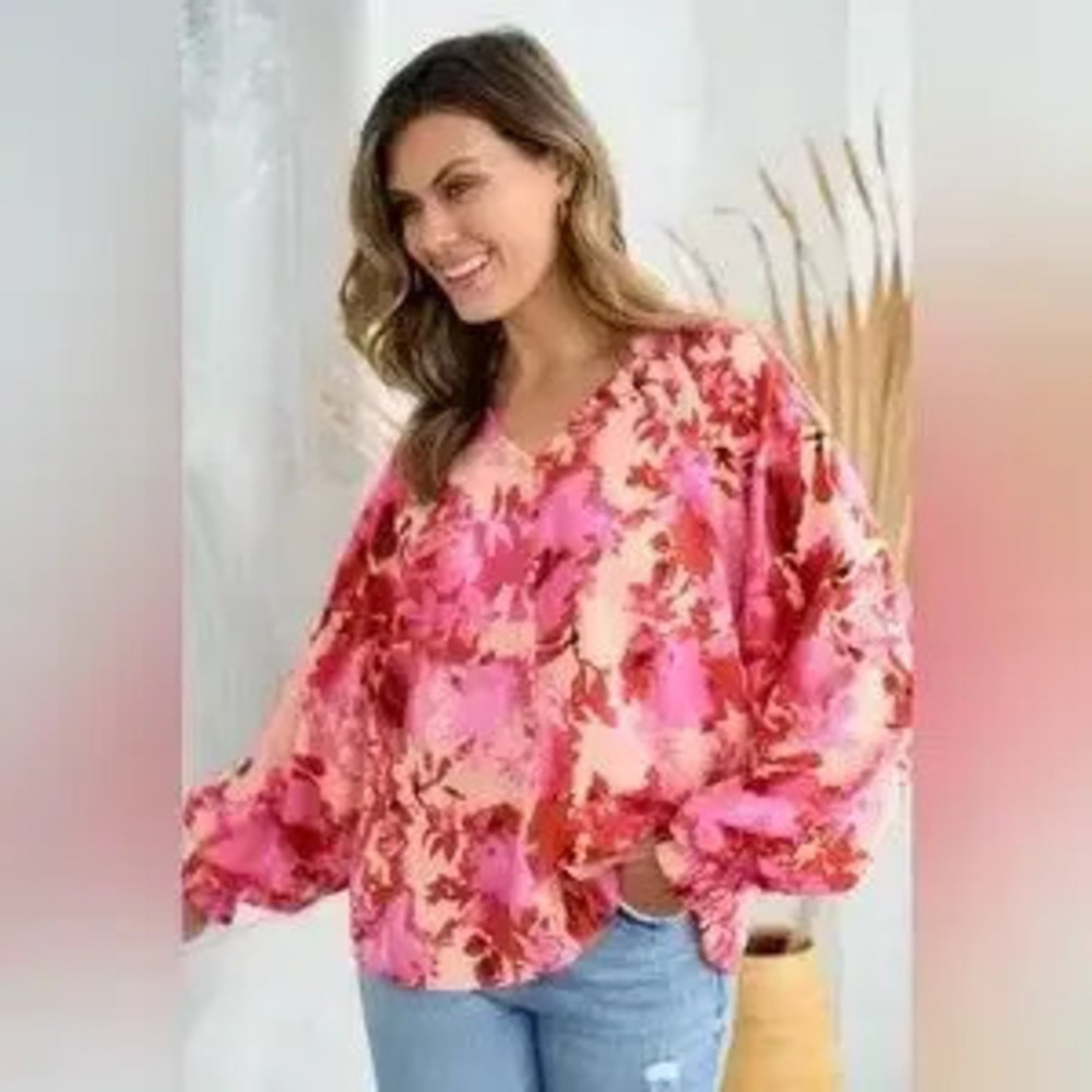 Hailey & Co Ruffle V-Neck Decor Button Floral Blouse - Picture 3 of 4